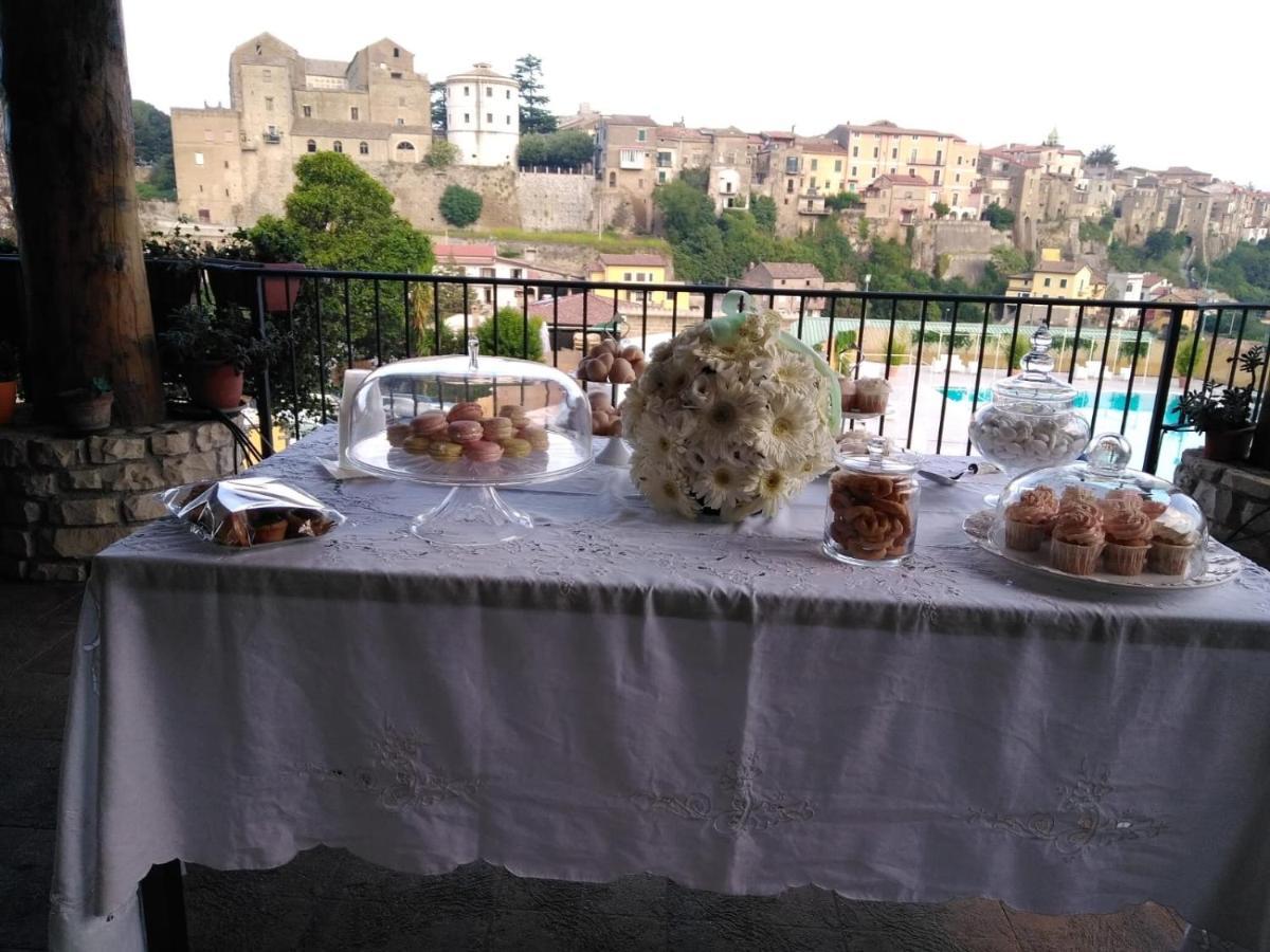 Le Rocce Bed and Breakfast SantʼAgata deʼ Goti Exteriör bild