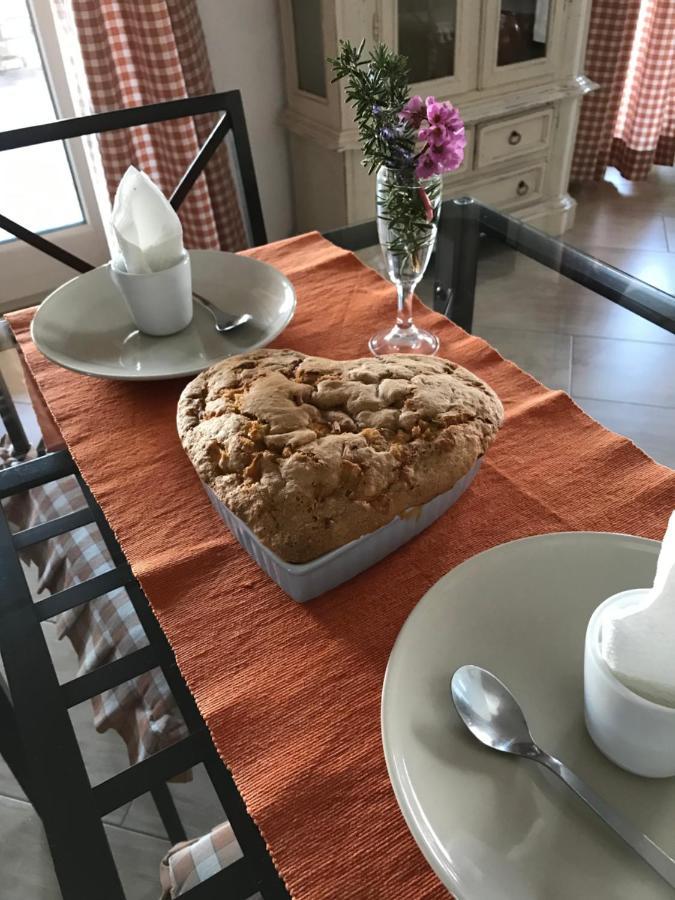 Le Rocce Bed and Breakfast SantʼAgata deʼ Goti Exteriör bild
