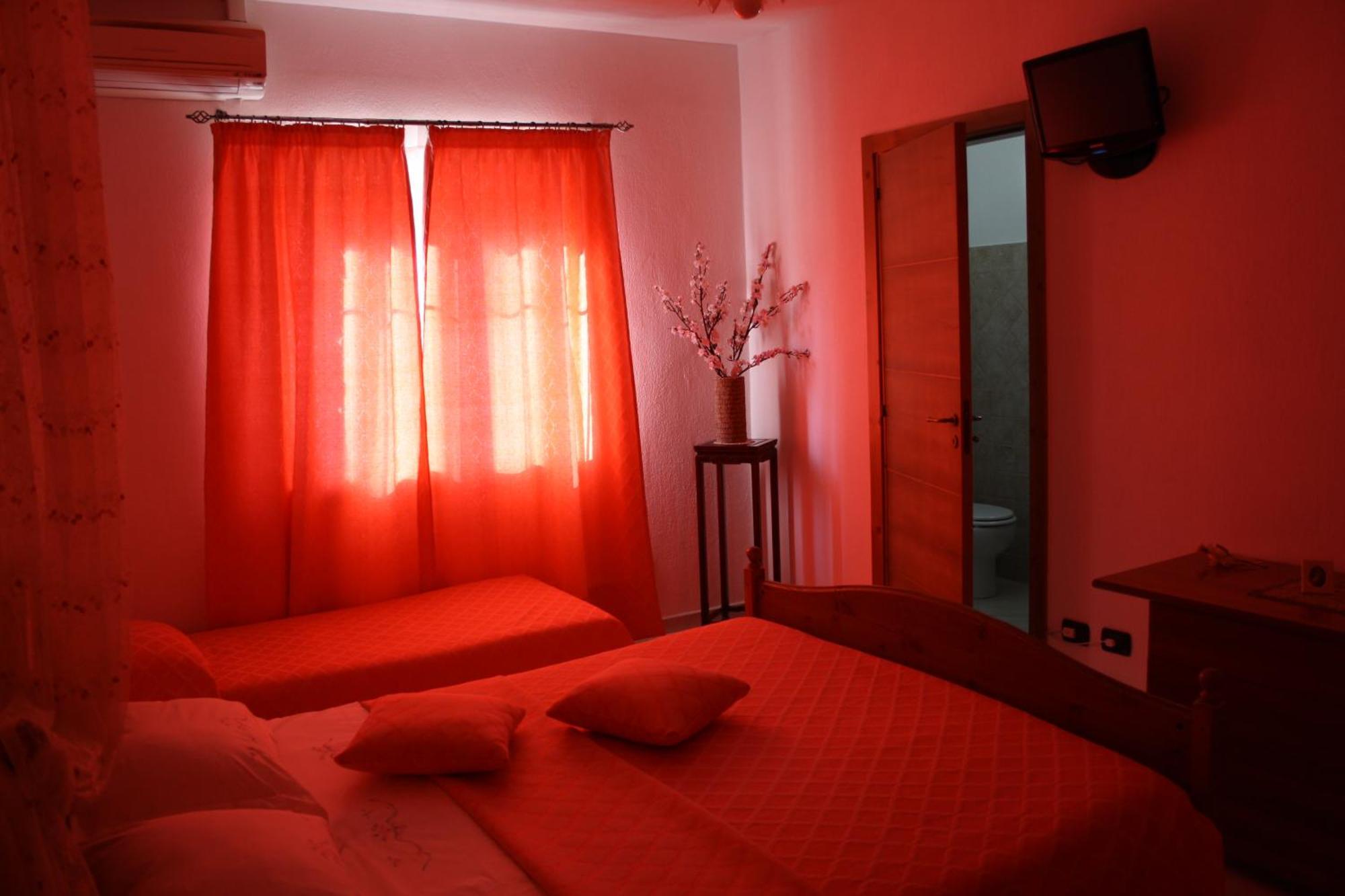 Le Rocce Bed and Breakfast SantʼAgata deʼ Goti Exteriör bild